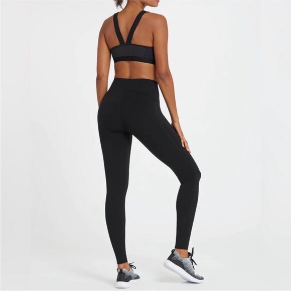 SPANX Every Wear Icon Leggings in Black - Picture 4 of 16